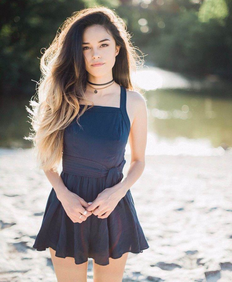 Valkyrae - Wikipedia